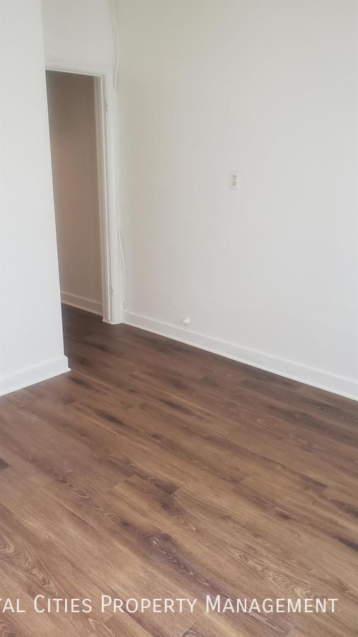 Building Photo - 5920 E Naples Plaza