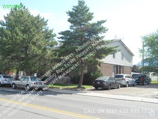 Building Photo - 656 N 400 W St