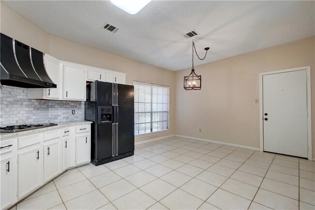 Foto del edificio - 1713 Woodwind Ln