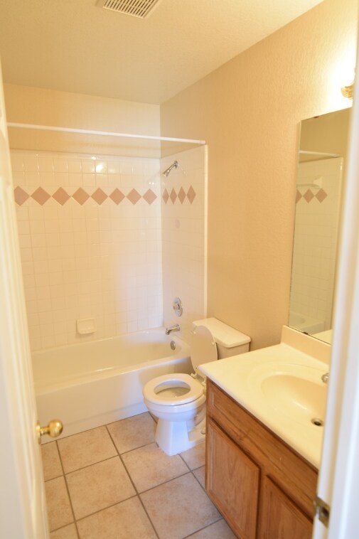 Foto del edificio - 4303 Captain Dr