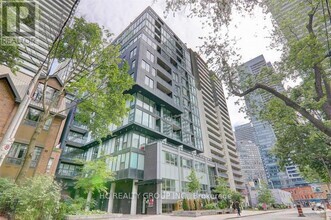 Building Photo - 17-1217 Dundonald St