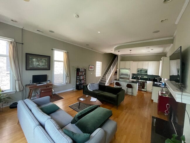 Foto del edificio - 857 N Paulina St