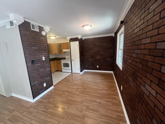 Foto del edificio - 616 Georgetown Dr