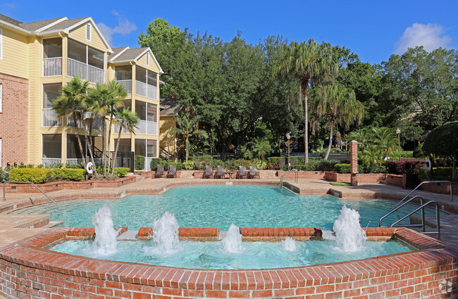 Los servicios - Newport Colony Apartments in Casselberry