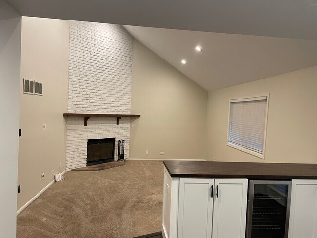 Building Photo - 2706 Gateshead Dr