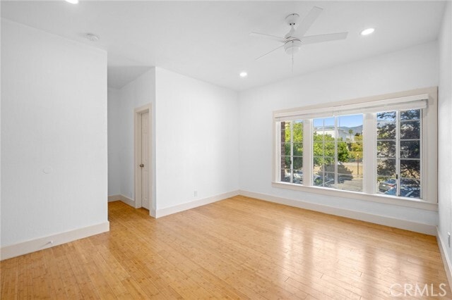 Foto del edificio - 228 S Kenwood St