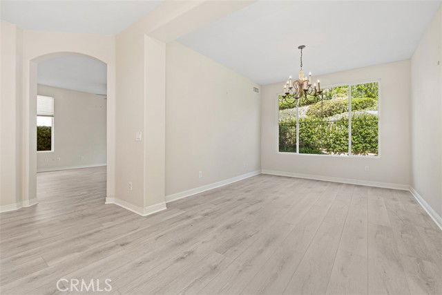 Foto del edificio - 27806 Homestead Rd