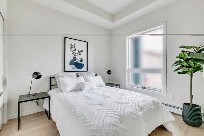 Photo du bâtiment - 4850 50 Av SW