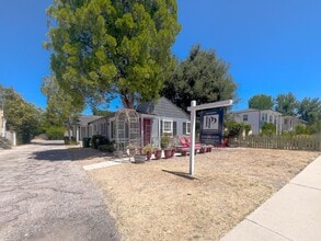 Building Photo - 4286 Tujunga Ave