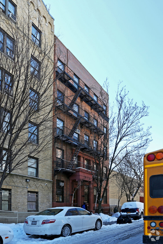 Building Photo - Fania Gersham Apts