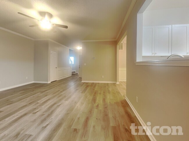 Foto del edificio - 222 Southwind Ln