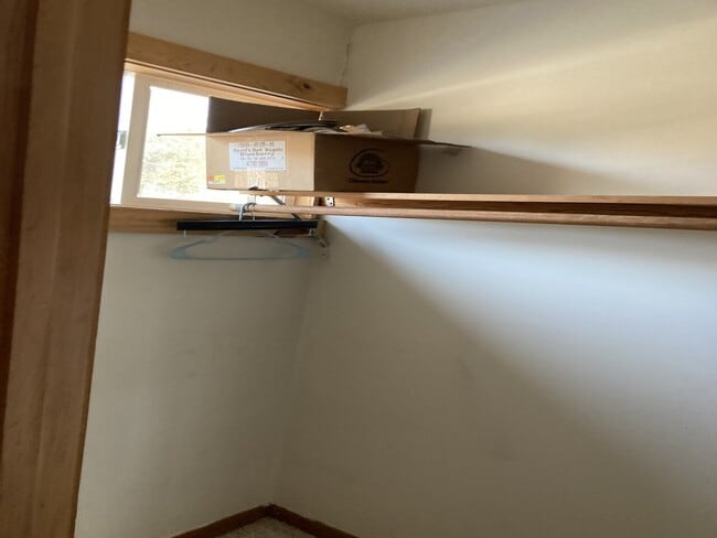 Building Photo - Overland Apt