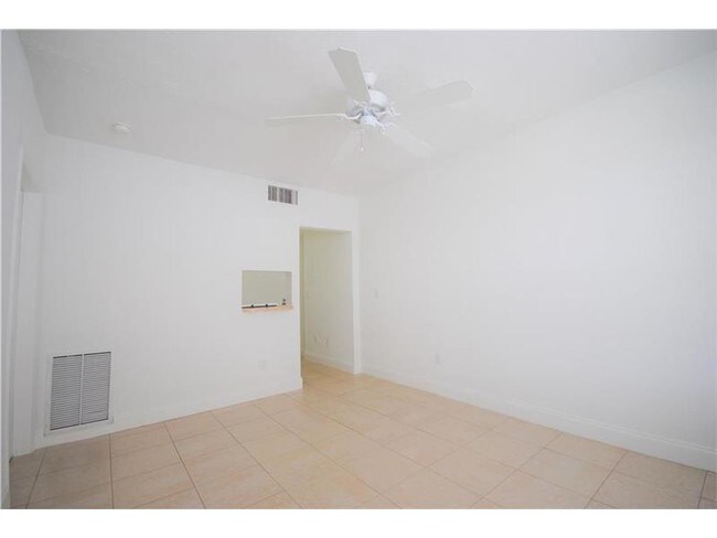 Building Photo - 700 Euclid Ave