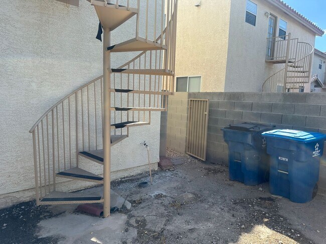 Foto del edificio - 7564 Durham Hall Ave