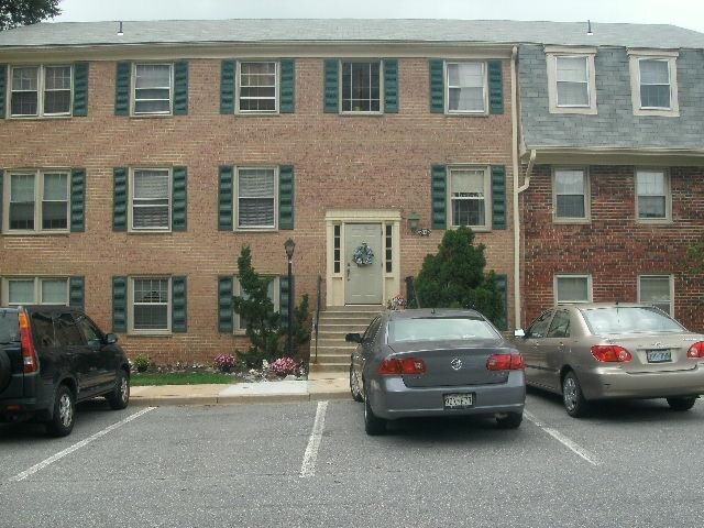 6034 Westchester Park Dr, College Park, MD 20740 Condo