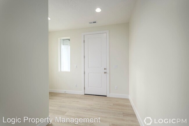 Building Photo - 3 br, 2.5 bath House - 3007 S. 2600 W.