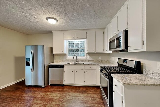 Building Photo - 3784 Cherokee Overlook Dr