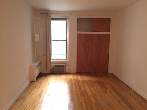 Building Photo - 316 E 78th St
