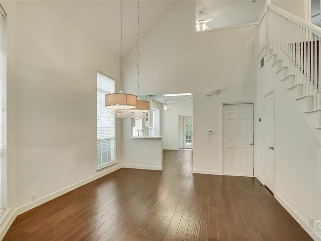 Building Photo - 3901 Cobblestone Ct
