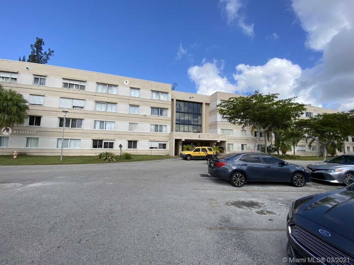 14850 Naranja Lakes Blvd Unit B3G, Homestead, FL 33032 Condo for Rent in Homestead, FL