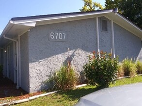 Building Photo - 6707-6722 FL-22