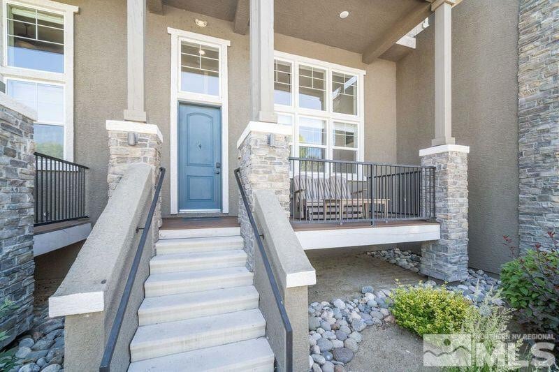 Foto principal - 2490 Eastshore Dr.