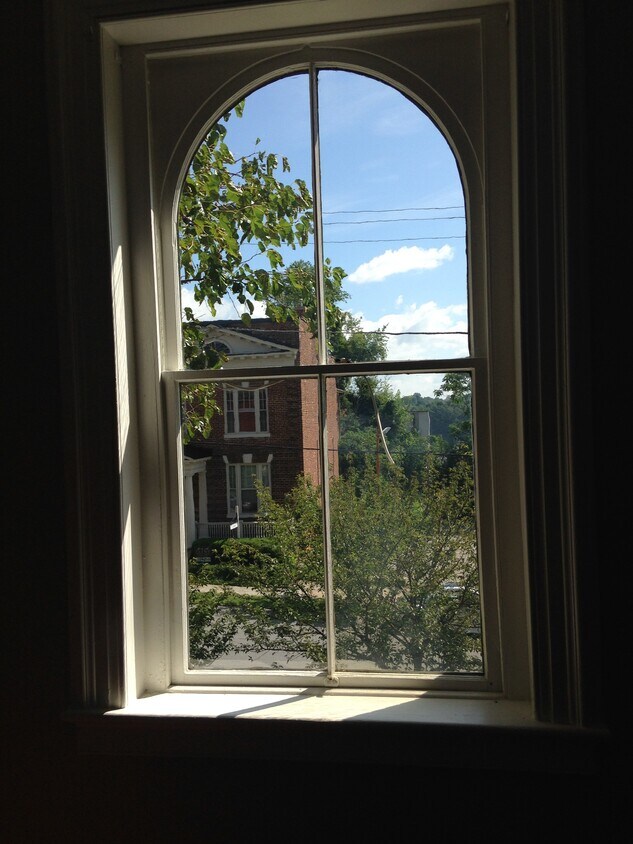 Building Photo - Watt House