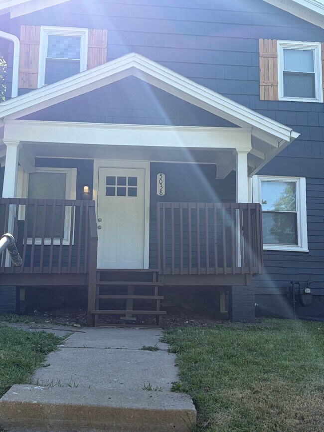 Foto del edificio - 5038 S Benton Ave