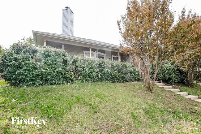 Foto del edificio - 2508 Esquire Dr