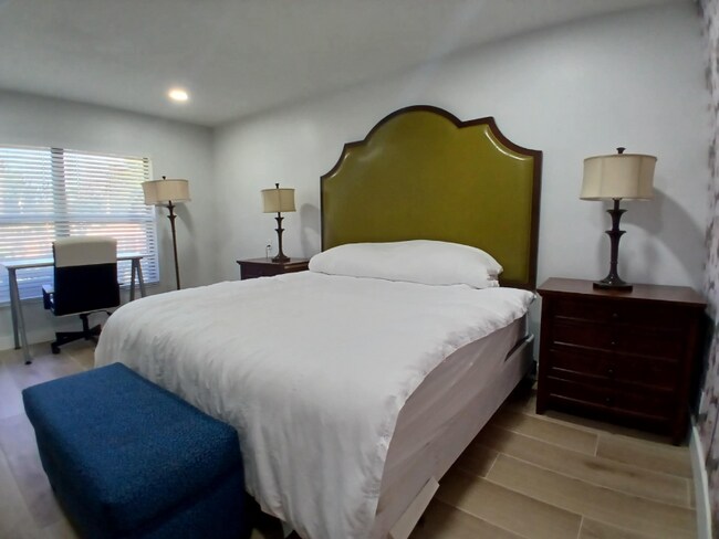 Foto del edificio - 5303 Glen Harwell Rd