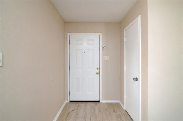 Foto del edificio - 6631 Parkview Ln
