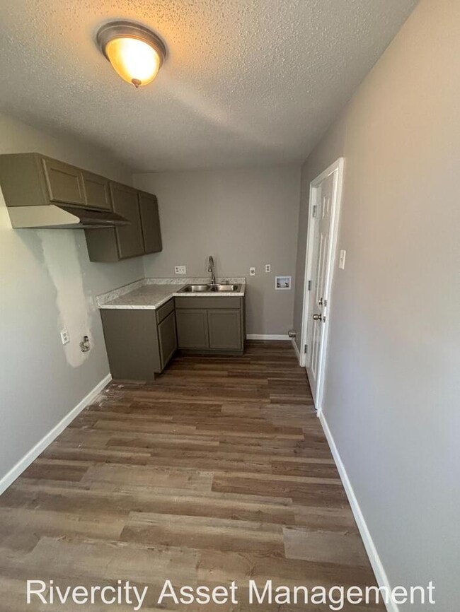 Building Photo - 380 Elder Rd