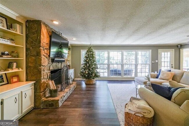 Foto del edificio - 701 Willow Ridge Dr NE