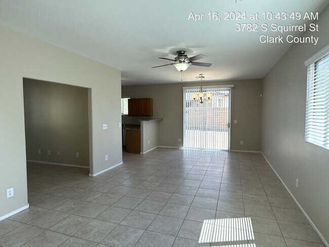 Building Photo - 4 Bedroom Home w/ Loft