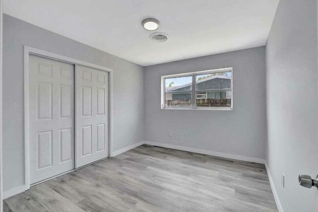 Foto del edificio - 269 NW 12th Ave