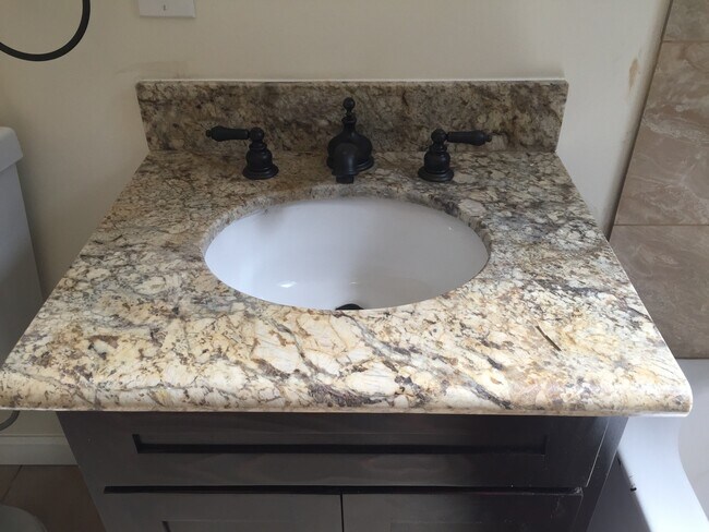 Foto del edificio - BELC 07