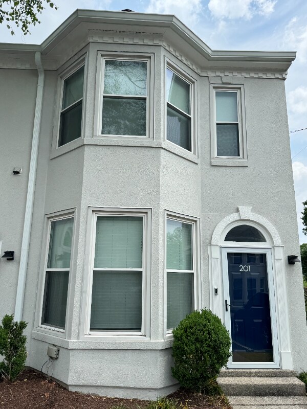 Foto principal - 201 Fairmont Ct