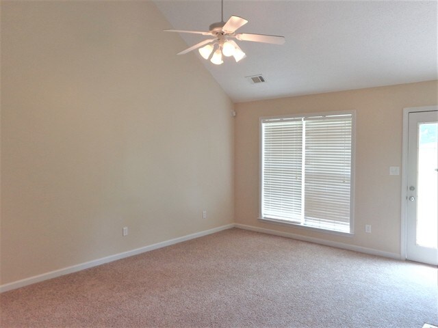 Foto del edificio - 6909 Parkbrook Lane