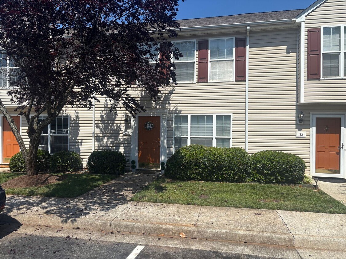 Foto del edificio - Village at Greenview townhouse in Campbell...