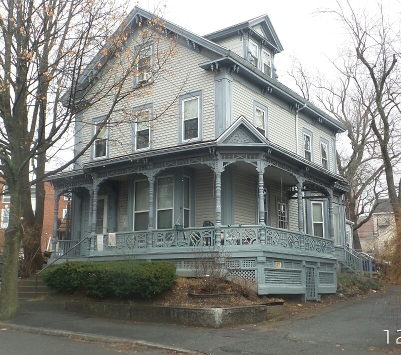 39 Vine St Unit 2, Haverhill, MA 01830 Condo for Rent in Haverhill