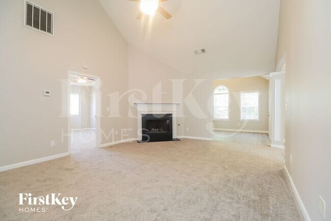 Building Photo - 205 Cameo Ct