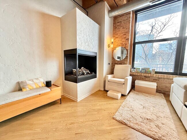 Foto del edificio - 1040 W Adams St