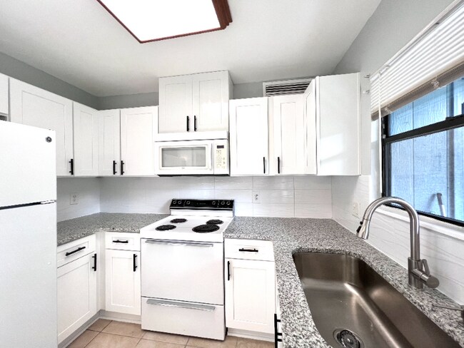 Foto del edificio - 2811 SW Archer Rd