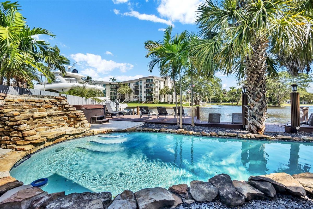 Foto principal - 1030 SW 14th Terrace