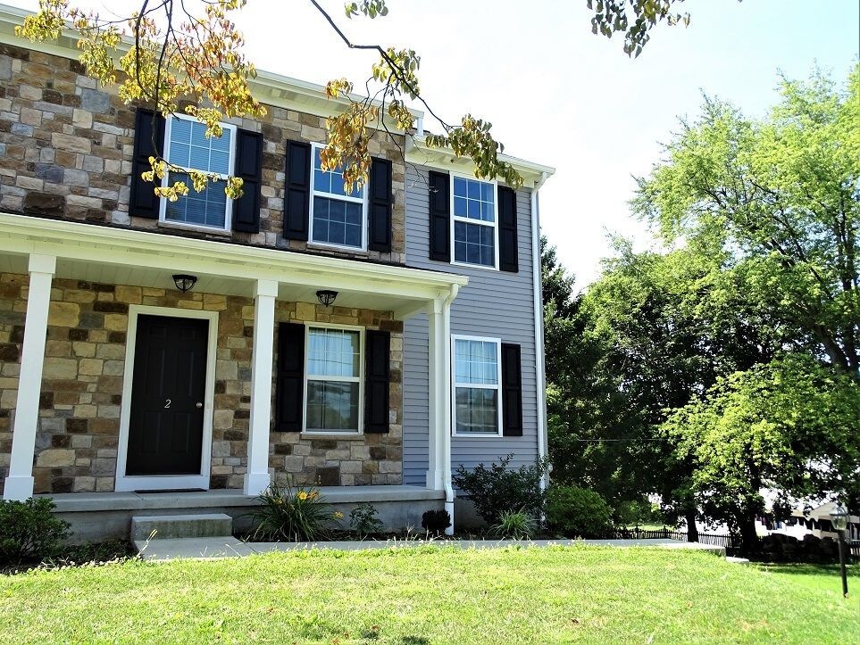 Primary Photo - 1510 Rothsville Rd
