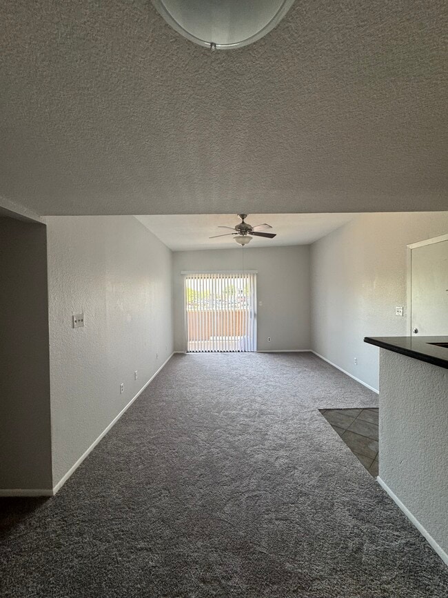 Building Photo - 5757 W Eugie Ave