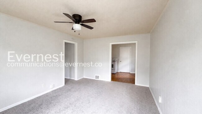 Foto del edificio - Cozy 2 Bed / 1 Bath Home / Pet-Friendly / Vouchers Accepted / Available Now!