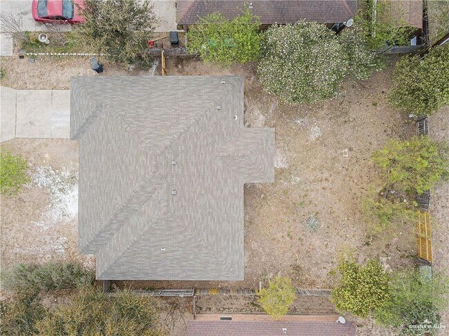 Foto del edificio - 509 E Cedar St