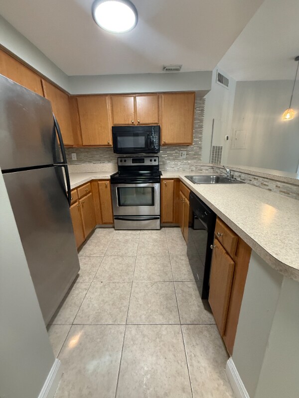 Foto del edificio - 2445 SW 18th Terrace