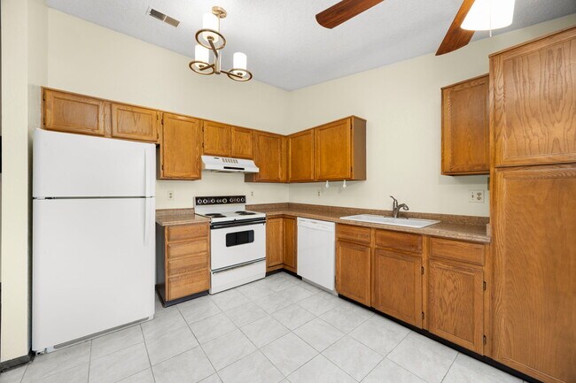 Building Photo - 1075 S Garrison St